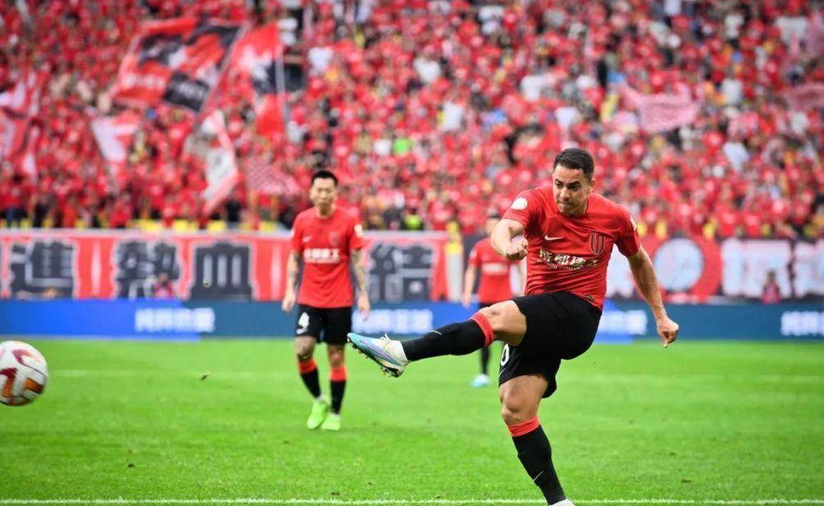 亚博体育官方网站-里程碑夜成都蓉城伤情更新；葡超冲刺阶段刷纪录；悬念犹存；轮换策略成焦点-亚博体育官方网站