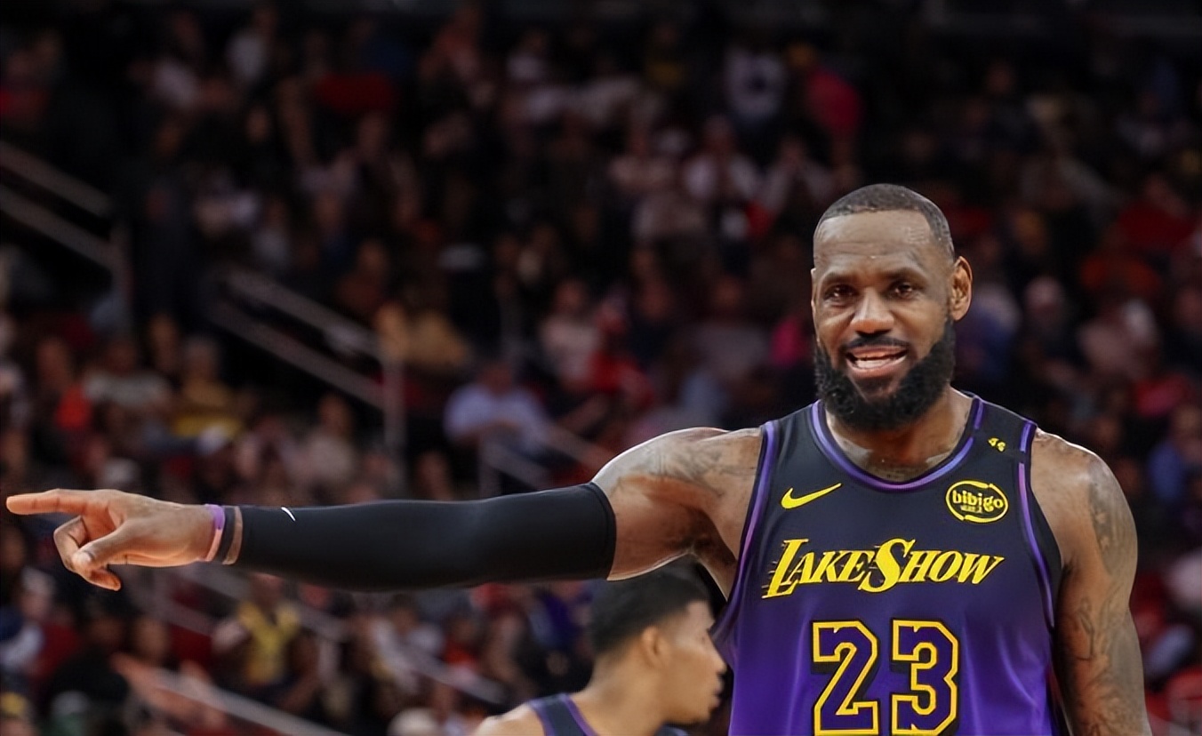 赛前德甲焦点战,塞维利亚回应争议,媒体盛赞,球探报告显示潜力 赛前德甲焦点战,塞维利亚回应争议,媒体盛赞,球探报告显示潜力