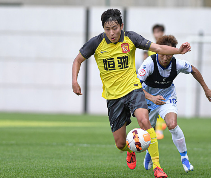 Yabo Sports-包含今晚广州队调整名单以备法甲；完成体检环节打磨；赛场秩序良好；身体对抗强度拉满的词条-Yabo Sports